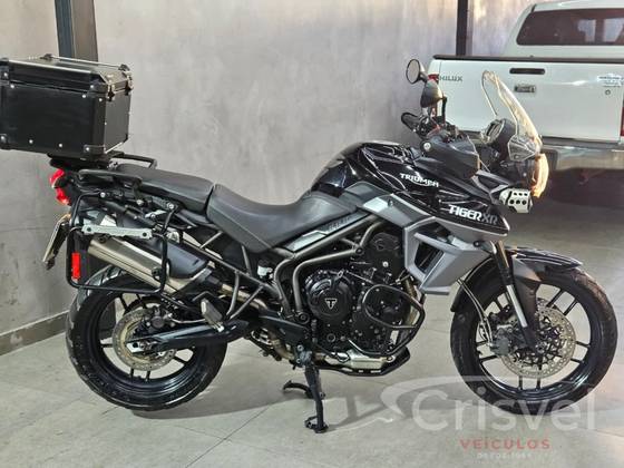 TRIUMPH TIGER 800 XR 